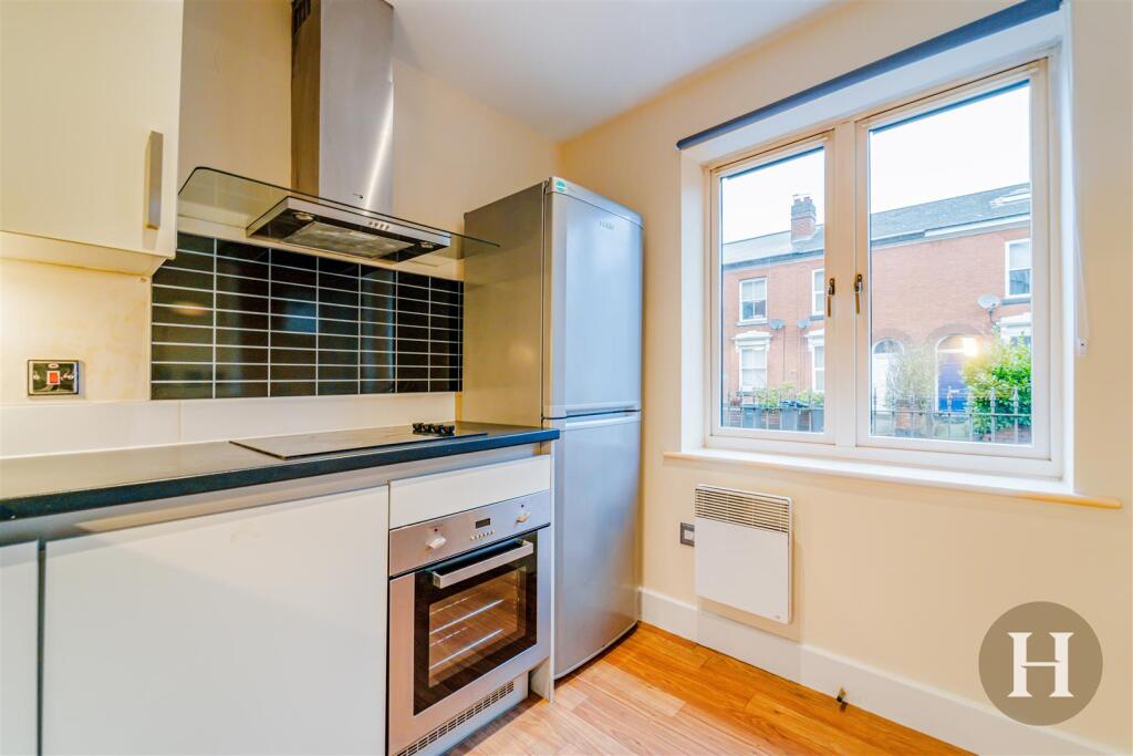 Harborne Central, High Street, Harborne, Birmingham, B17 photo 5