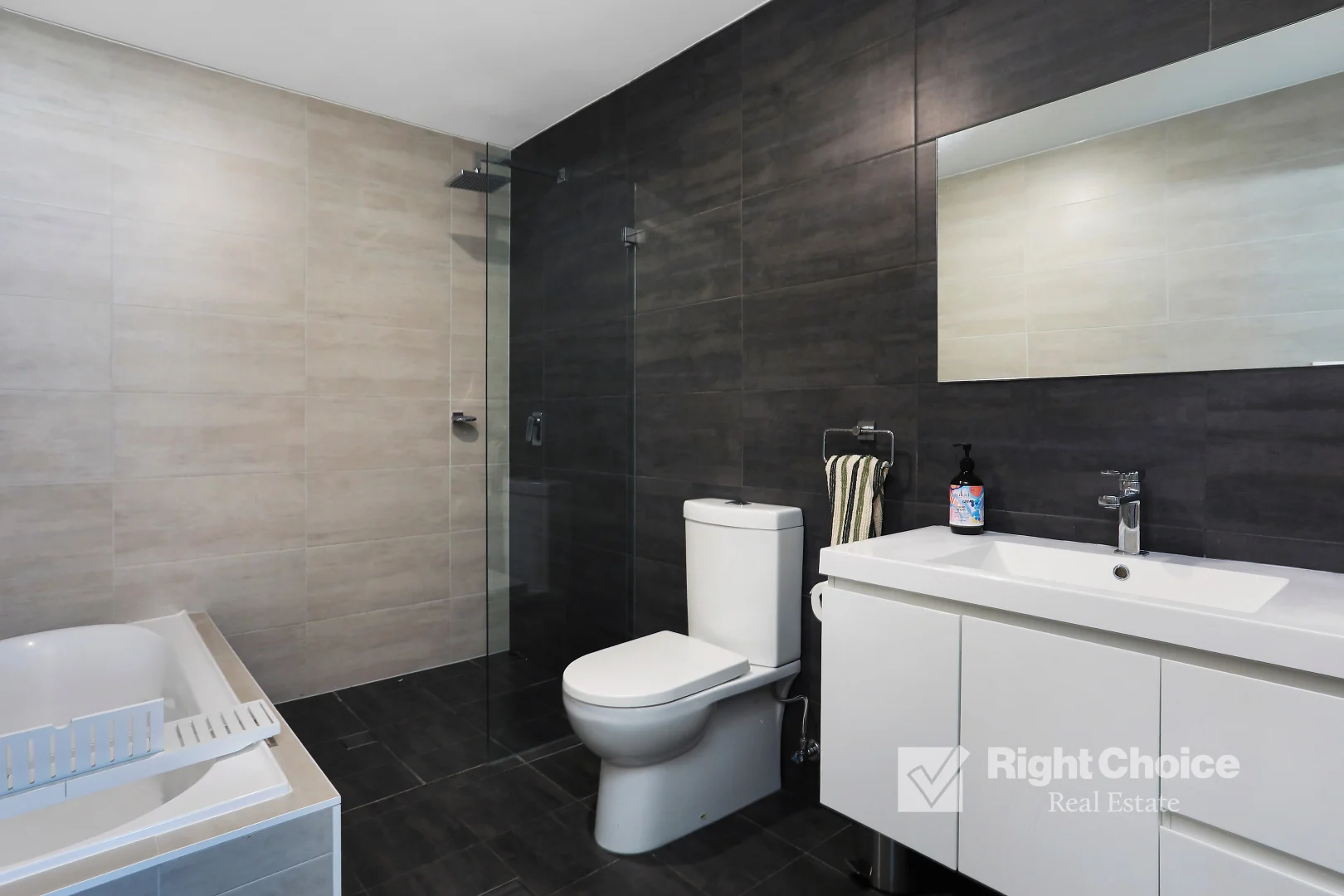 Additional image 7 of 103B Barton Street, Oak Flats NSW 2529