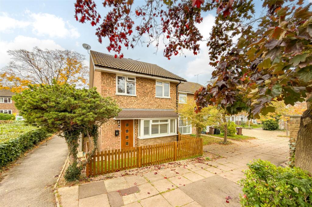 Elizabeth Court, St. Albans, Hertfordshire, AL4