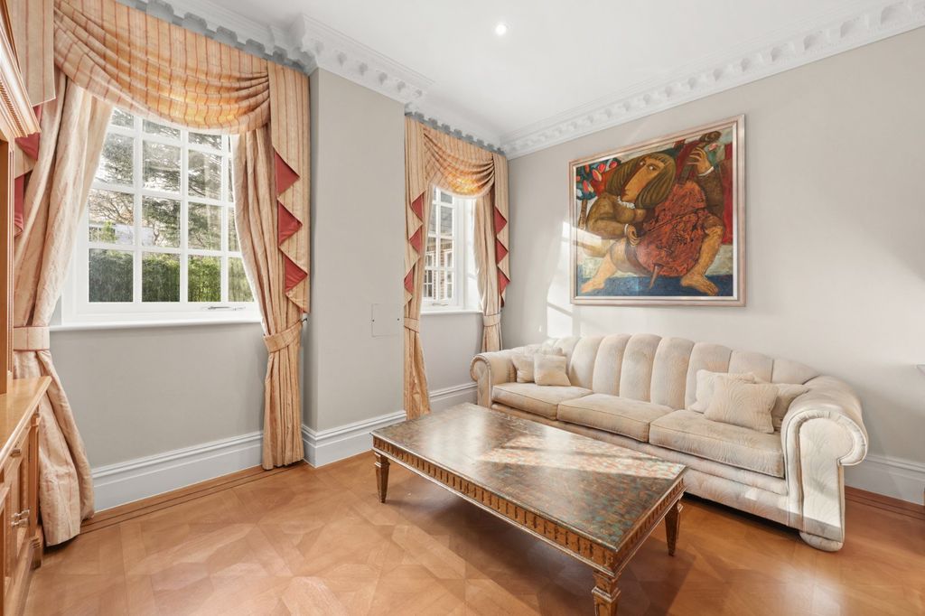 Additional image 18 of 8 bed detached house for saleByron Drive, London N2