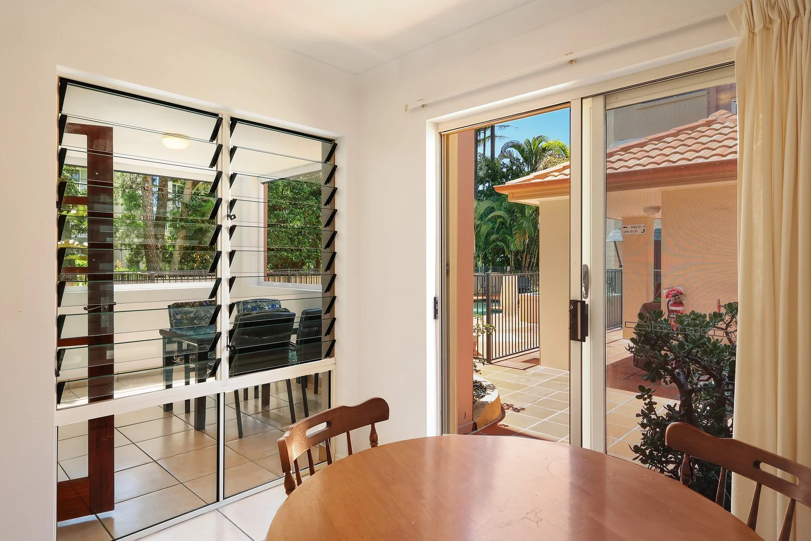 2/89-91 Bayview Street, Runaway Bay QLD 4216