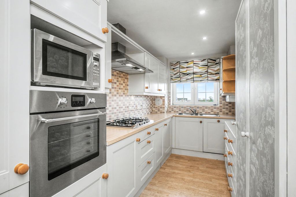 Additional image 5 of 3 bed flat for sale40 Ibris Place, North Berwick EH39