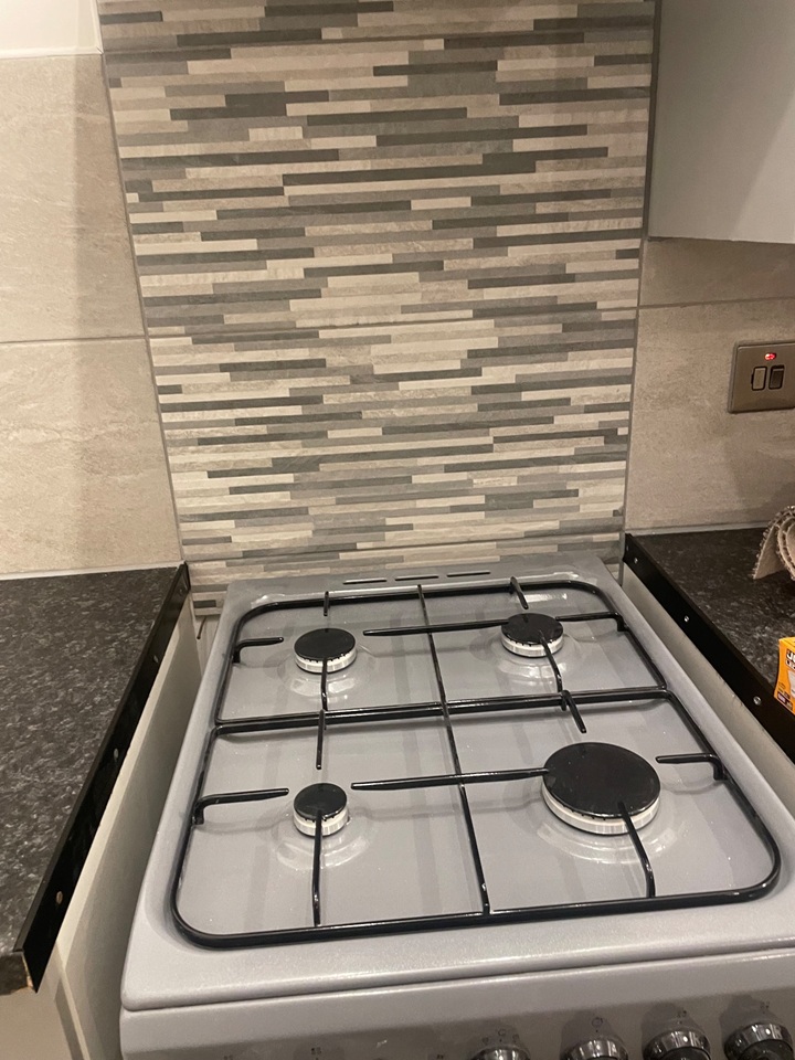 2 Bed Flat, Ayres Road, M16, N1 7GU photo 5
