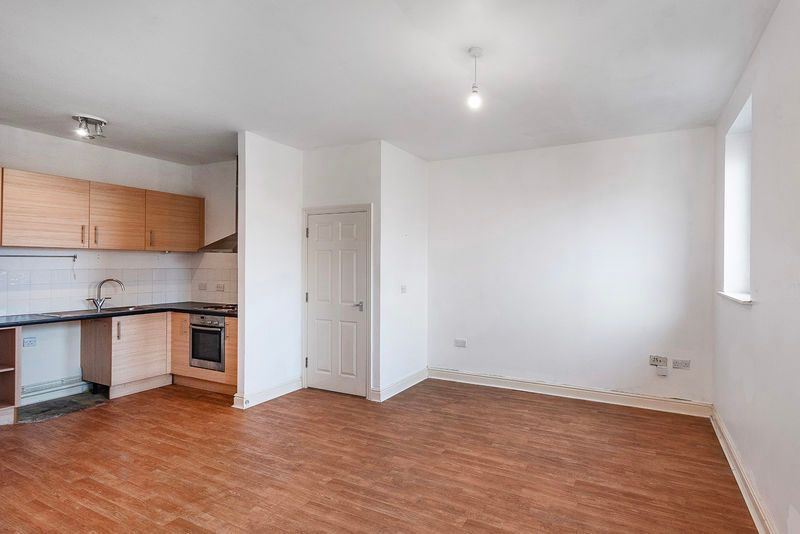 Additional image 3 of 1 bed flat for sale1 Bedroom Second Floor Apartment, Exchange Mews, Culverden Park Road, Tunbridge Wells TN4