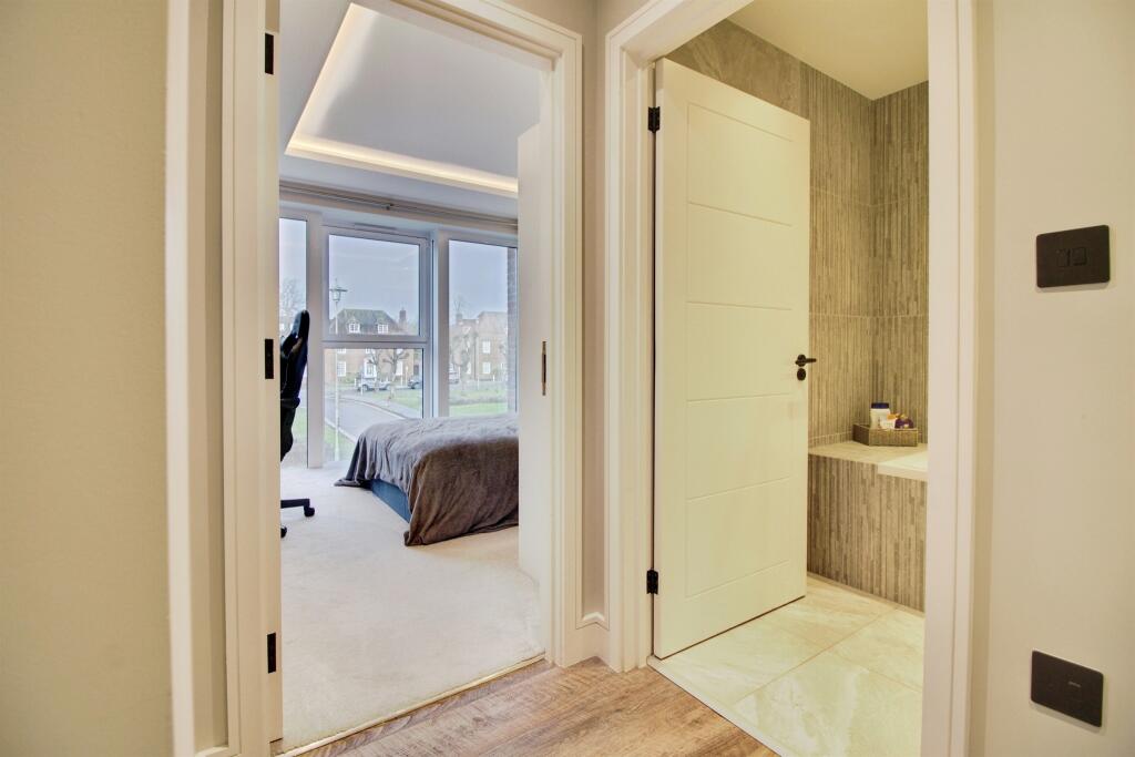 Additional image 15 of Parkway, Welwyn Garden City