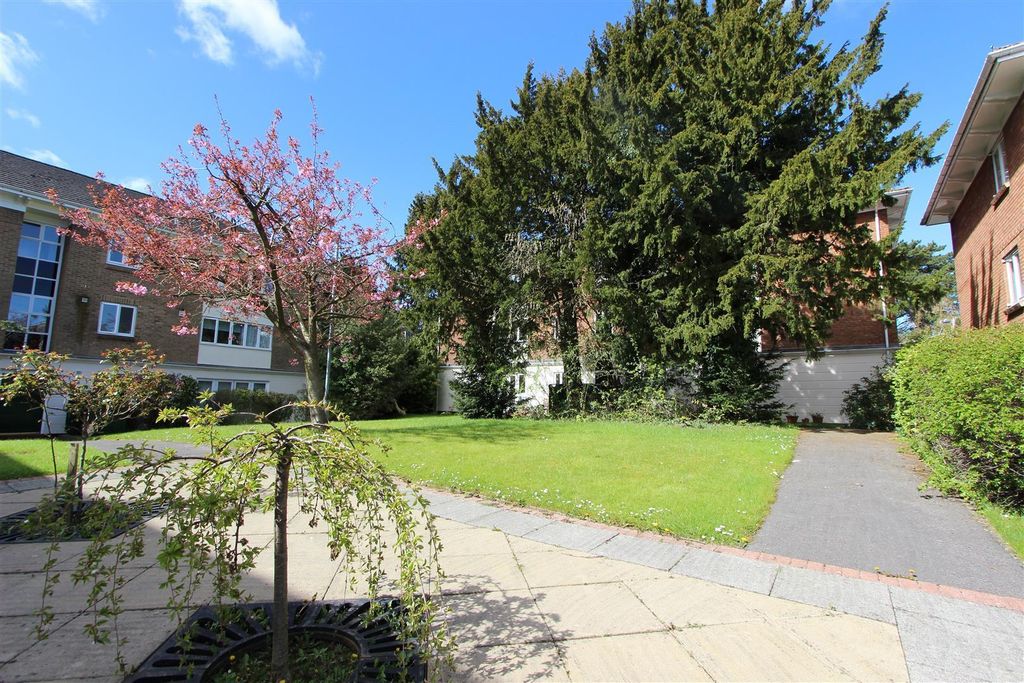 Additional image 3 of 2 bed flat for saleHawkesbury Mews, Darlington DL3