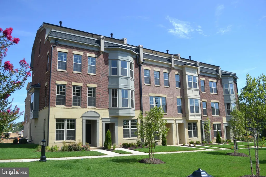 819 Fair Winds Way, National Harbor, MD 20745