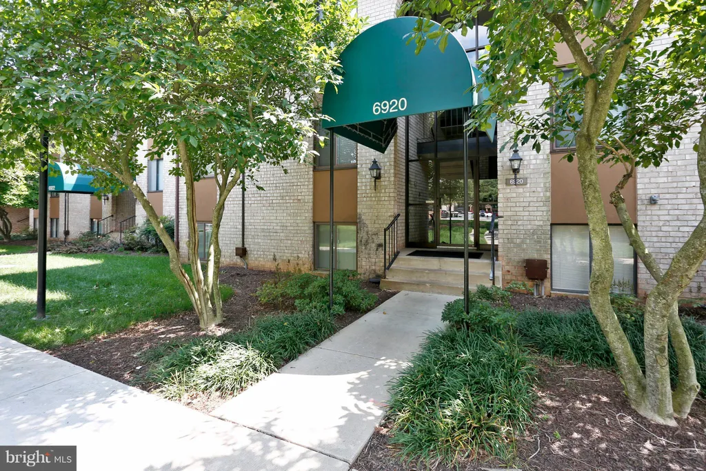 6920 Hanover Parkway Unit 101, Greenbelt, MD 20770
