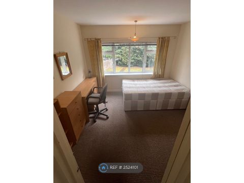 Lawley Avenue, Beeston, Nottingham NG9, Room to rent