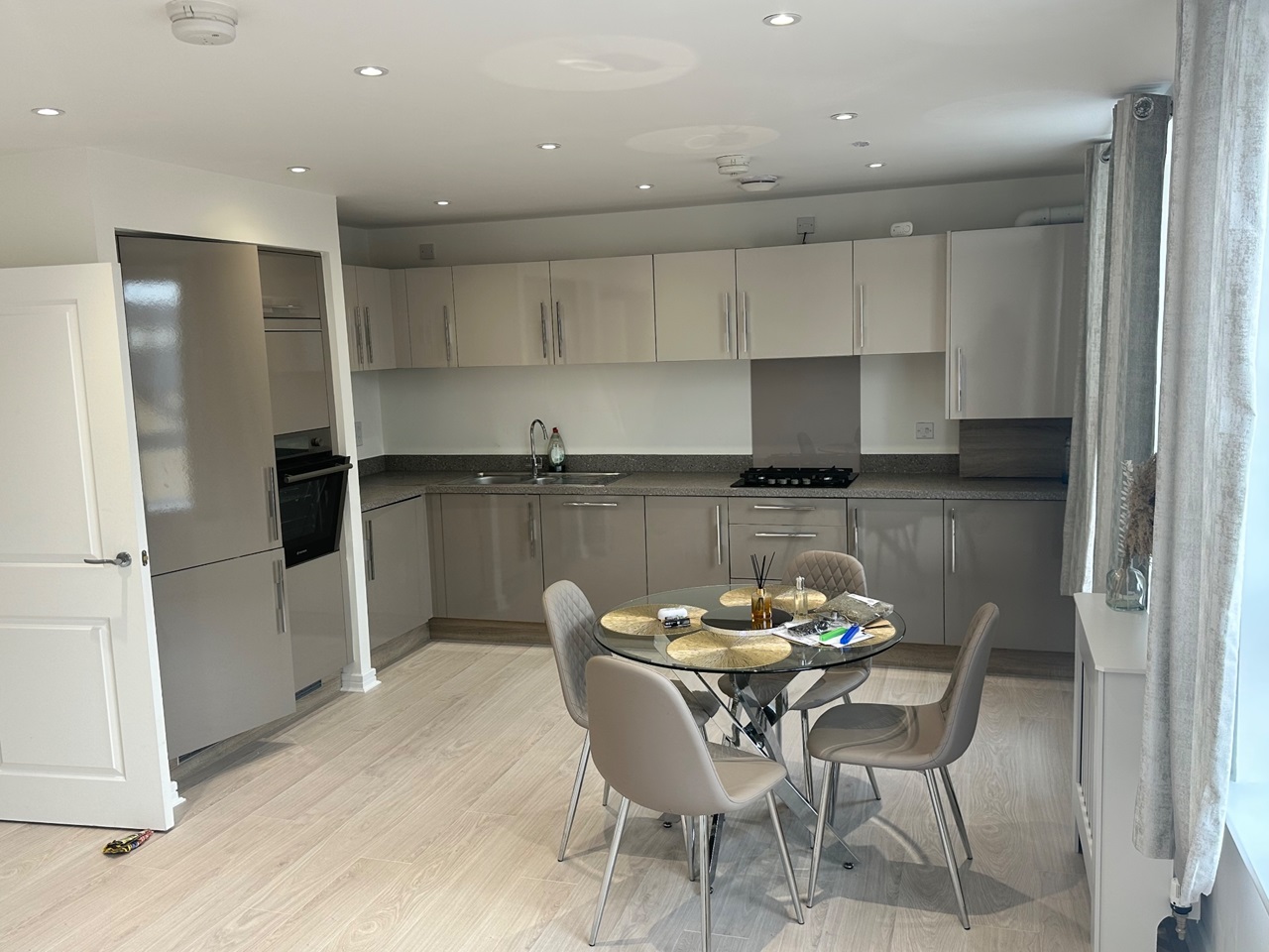 Additional image 5 of 2 Bed Flat, Hunterscraig Drive, G5, N1 7GU