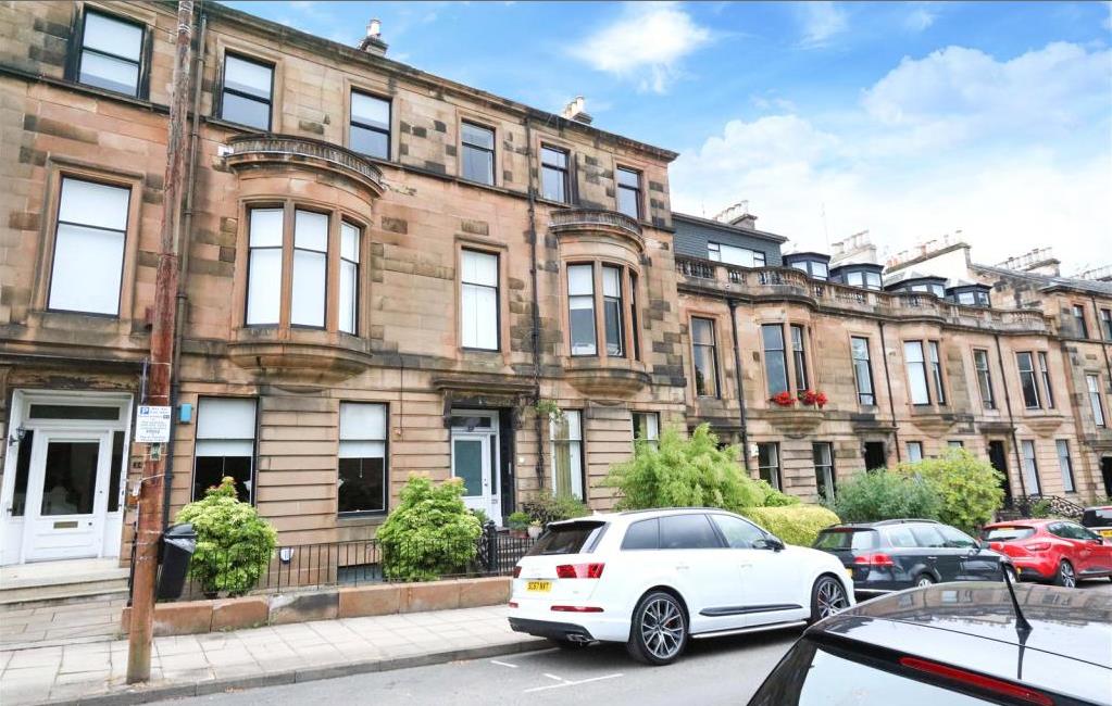 3 Bed Flat, Victoria Crescent Road, G12, N1 7GU