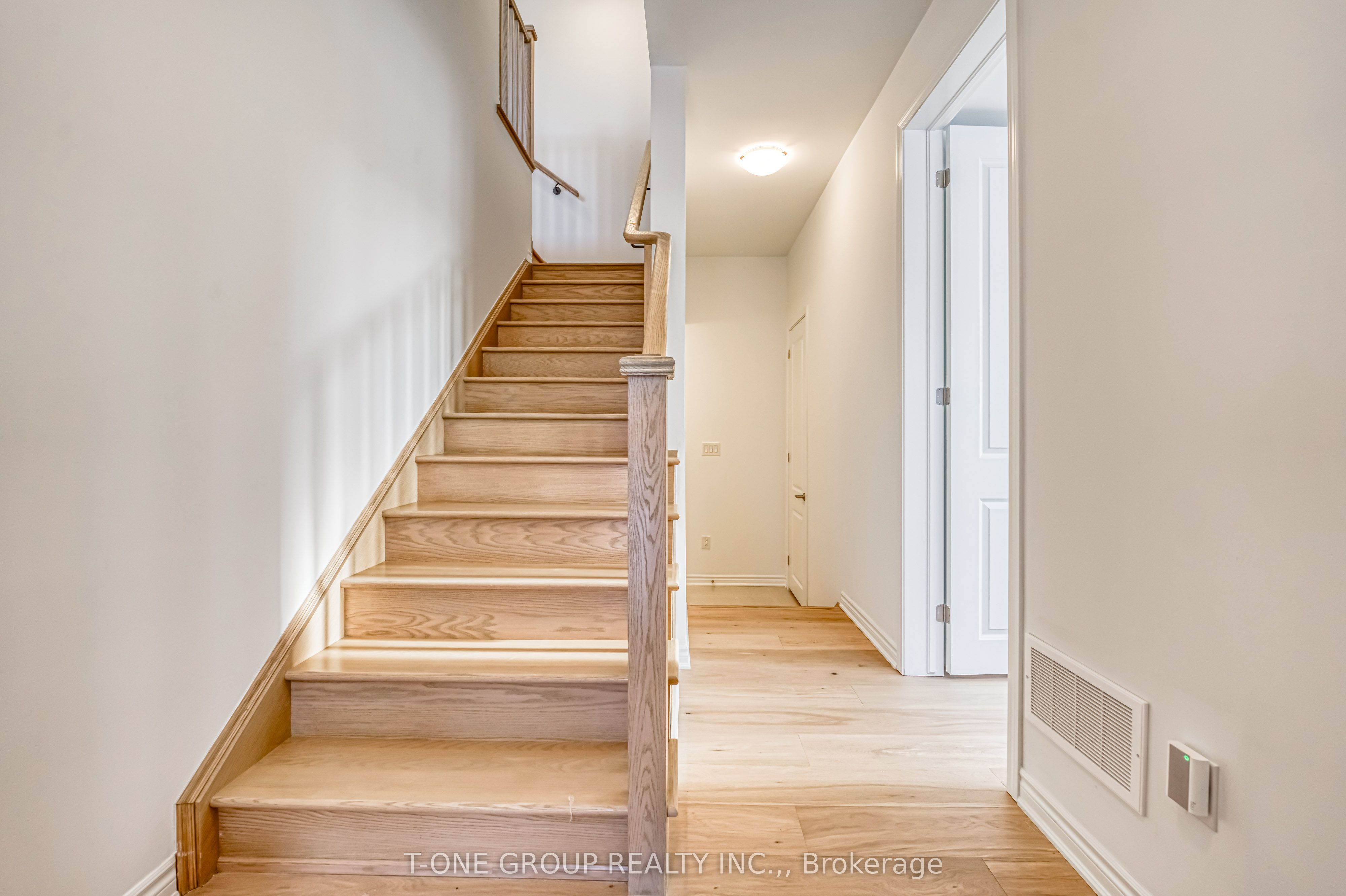 7 Sweet Pear Street, Markham, ON, L6C 3M3 photo 3
