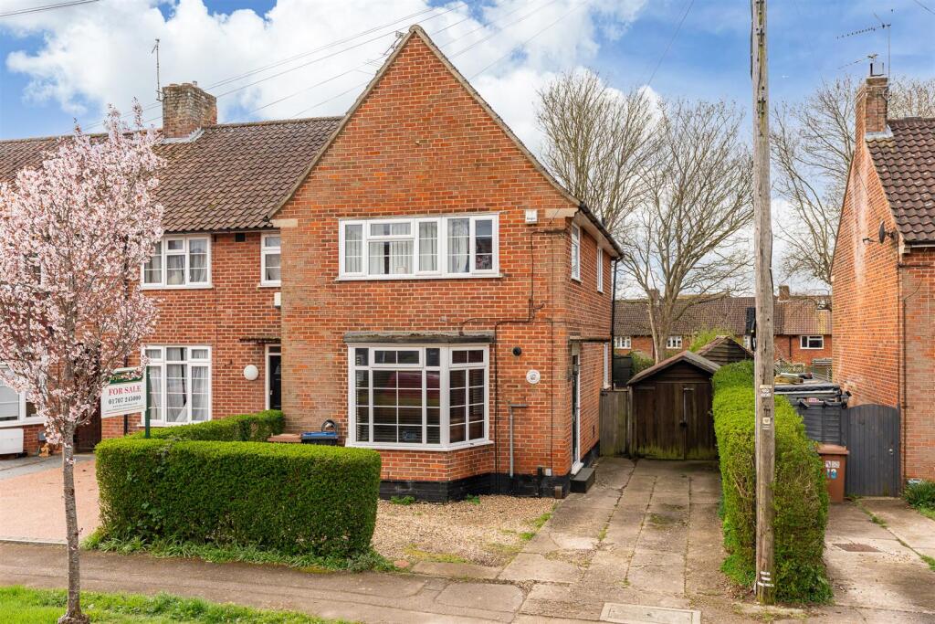 Newfields, Welwyn Garden City