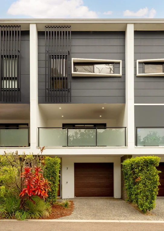 7/6 Tallowwood Street, Seven Hills QLD 4170