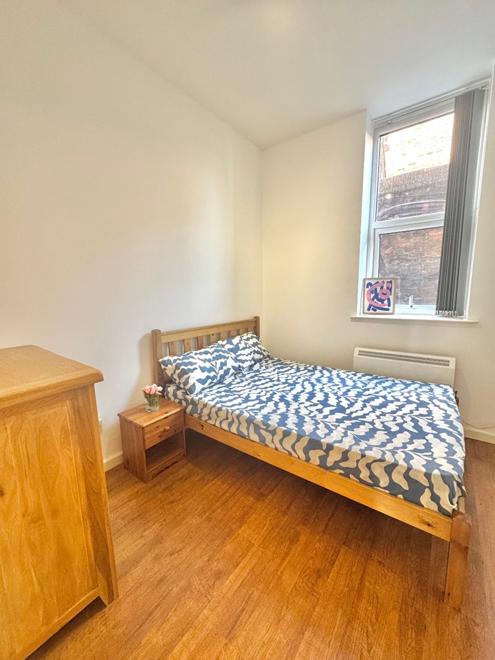1 Bed Penthouse, Prescot St, L7, N1 7GU photo 4