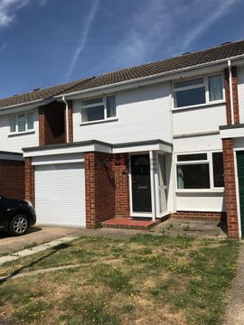 Rushden Drive, Reading RG2, Room to rent