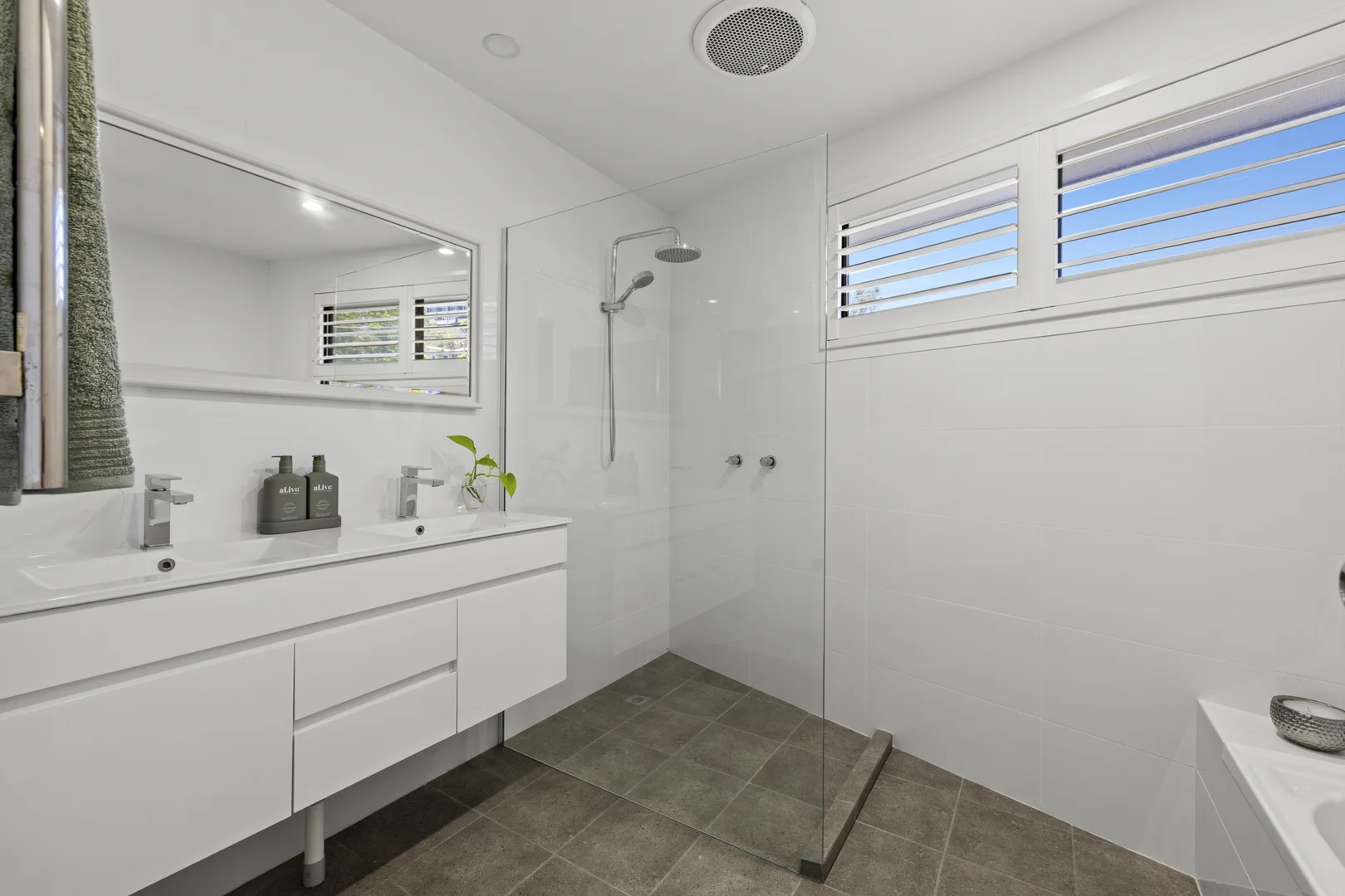 Additional image 14 of 28 Sapphire Crescent, Merimbula NSW 2548