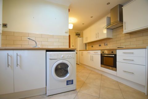Claude Road, Roath CF24