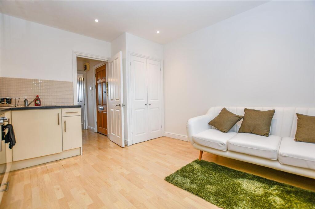 Additional image 11 of Hardwicke Place, London Colney, AL2