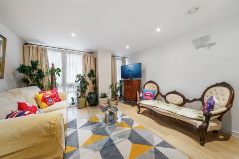 Britannia Walk, London N1