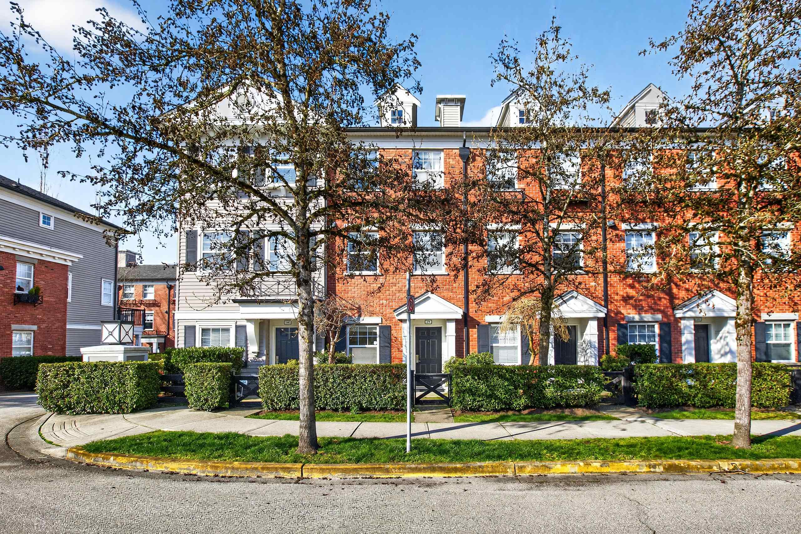 35-11067 Barnston View Road, Pitt Meadows, BC, V3Y 2X3