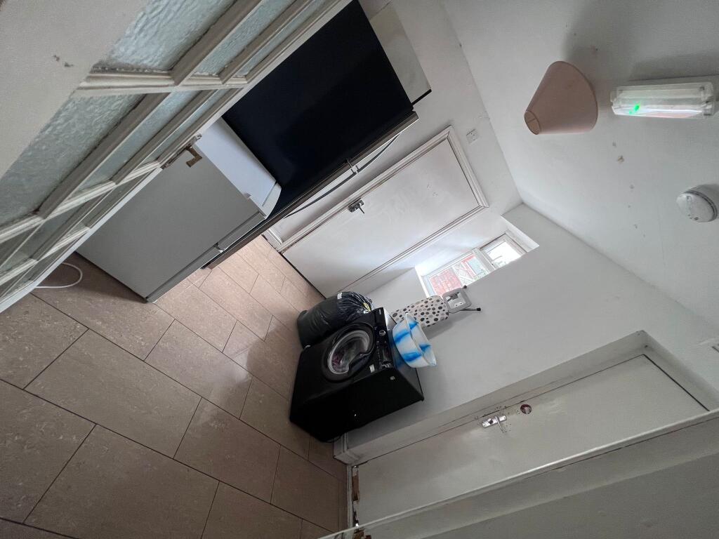 Room 1, Passey Road, Moseley, B13 9NU photo 5