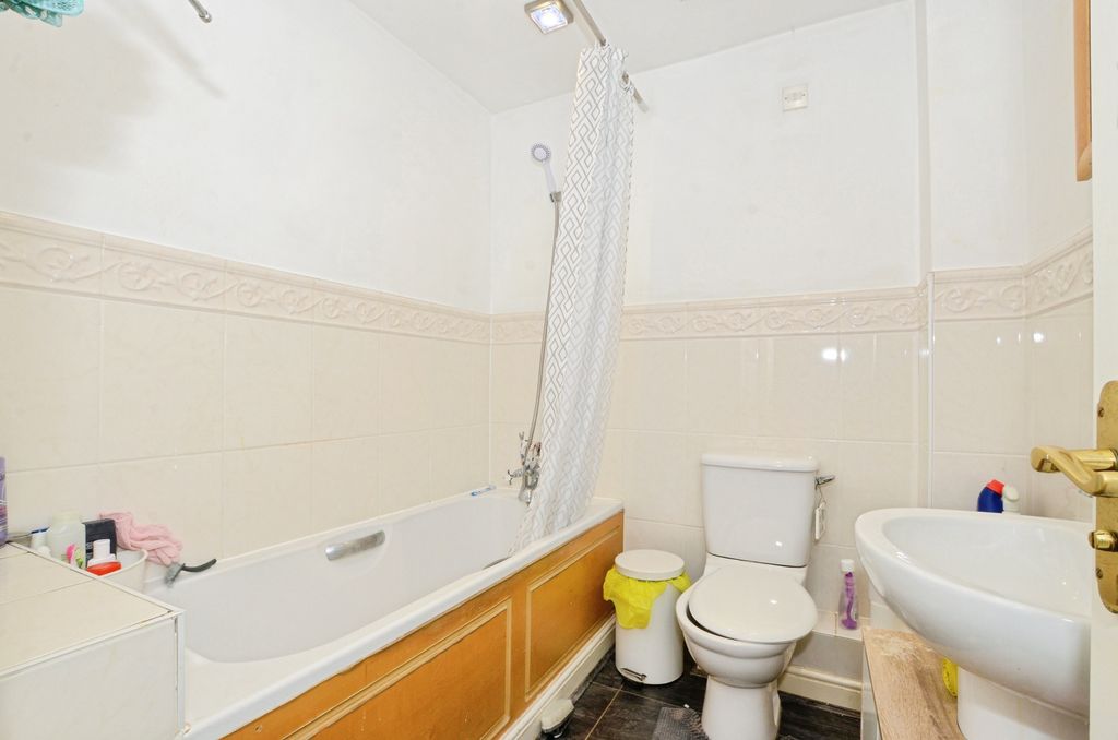 Additional image 14 of 3 bed terraced house for saleBarley Brow, Watford WD25