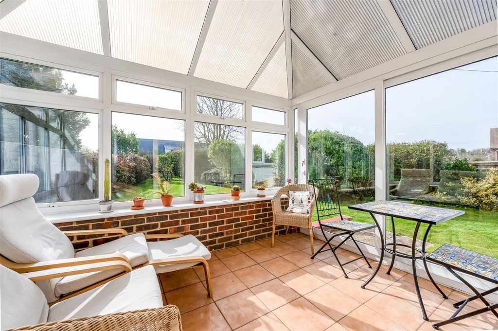 Additional image 8 of 2 bed detached bungalow for saleSpringfield Close, Birdham, Chichester PO20