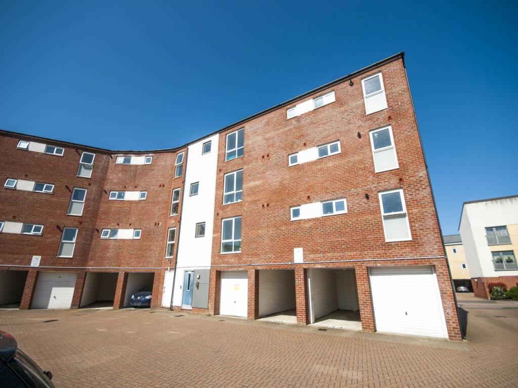 Aviation Avenue, Hatfield, Hertfordshire