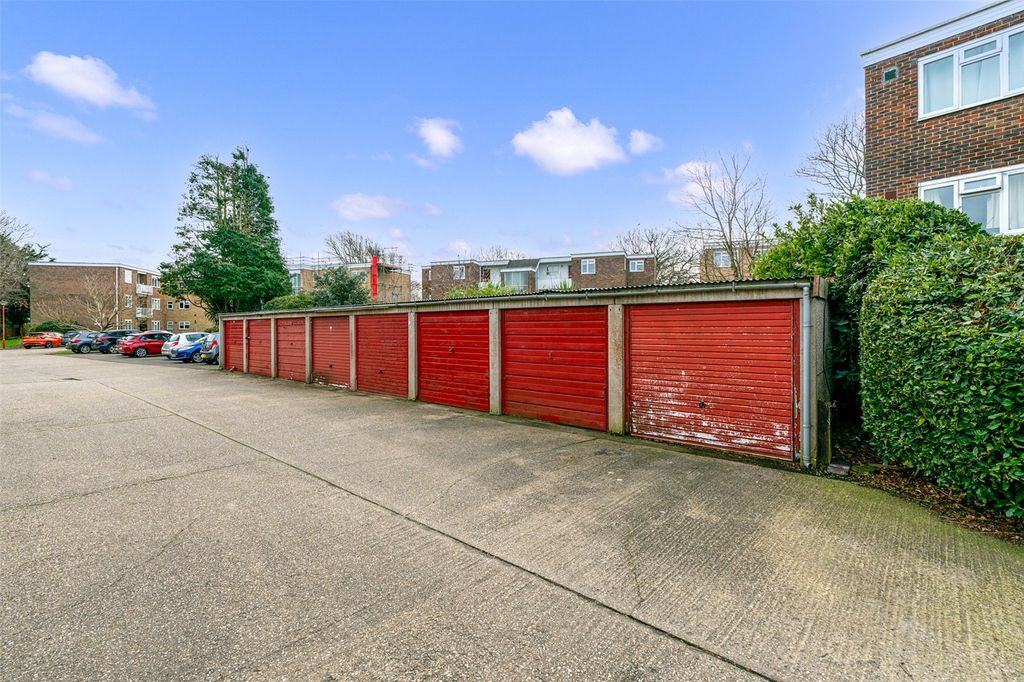 Additional image 13 of 2 bed flat for saleSunningdale Court, Jupps Lane, Goring-By-Sea, Worthing BN12