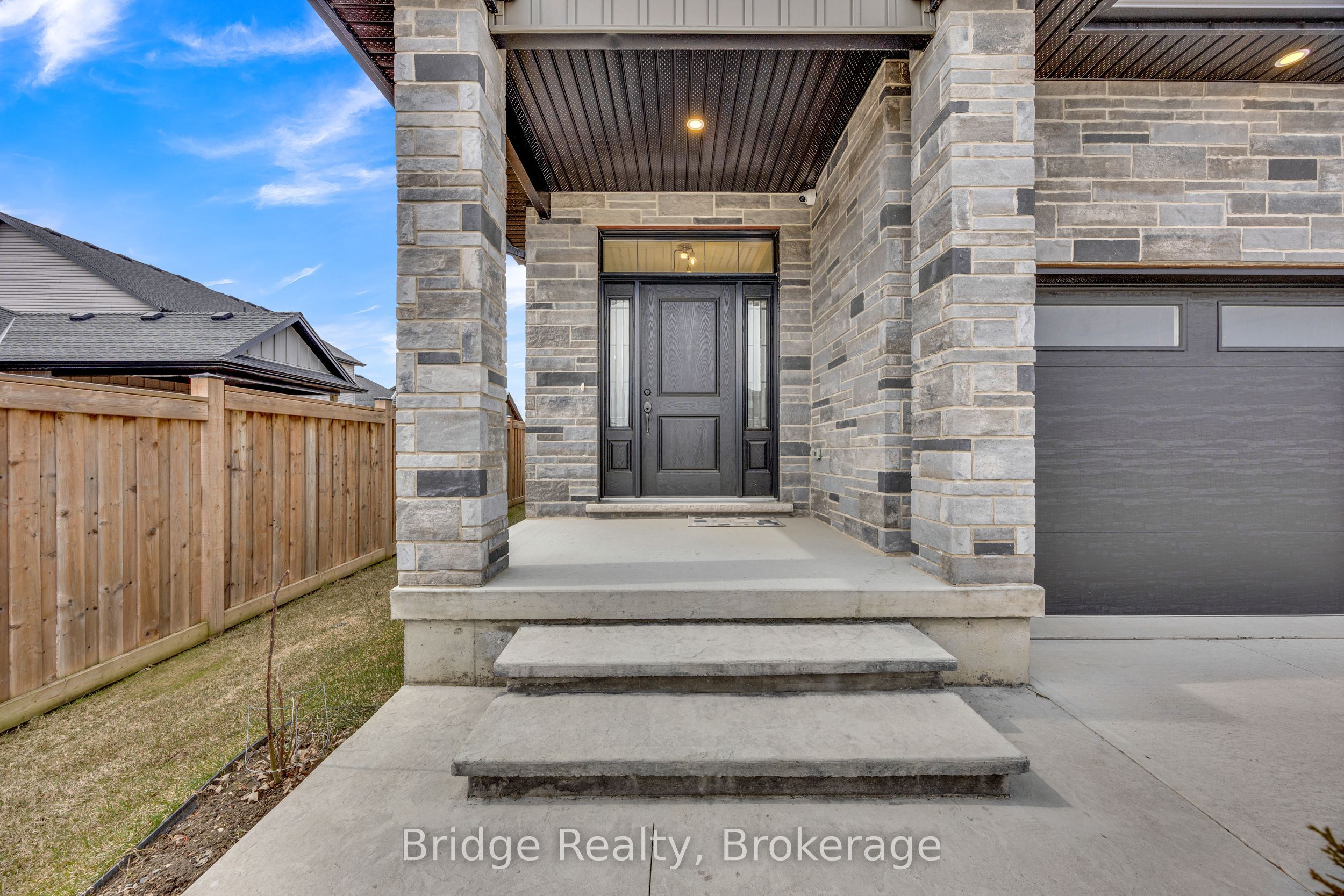 Additional image 3 of 256 Tamarack Boulevard, Woodstock, ON, N4S 0E2