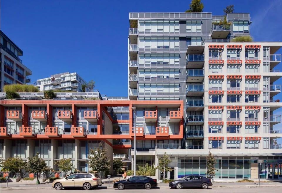 302-161 1st Avenue E, Vancouver, BC, V6A 0G1