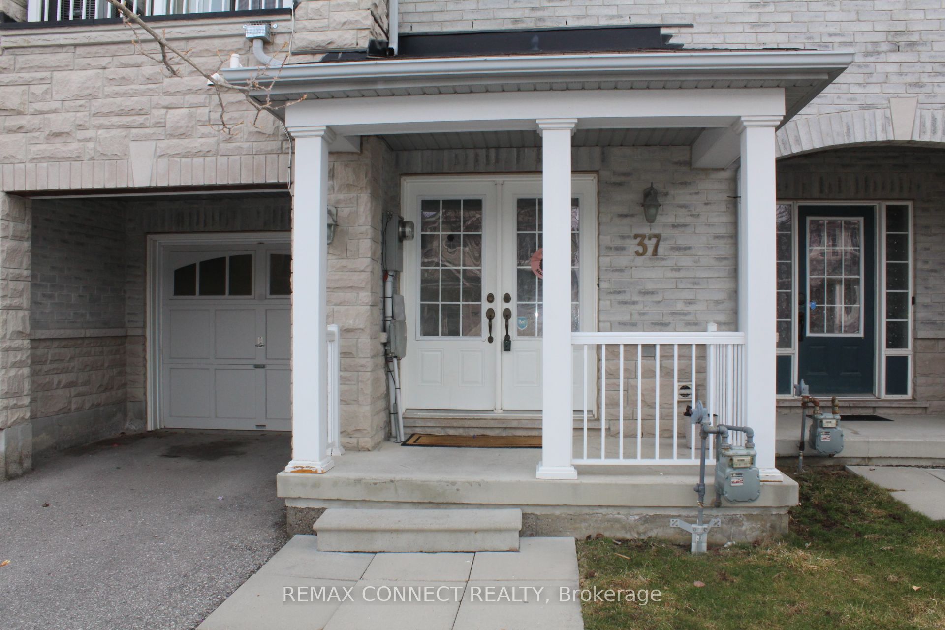 37 Chaston Road, Ajax, ON, L1Z 0M5 photo 2