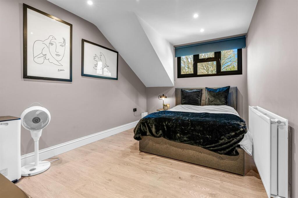 Additional image 22 of Canonsfield Road, Welwyn