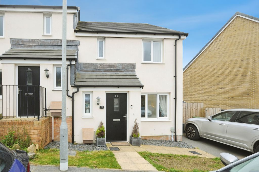 3 bed semi-detached house for saleChurchtown View, Falmouth, Cornwall TR11