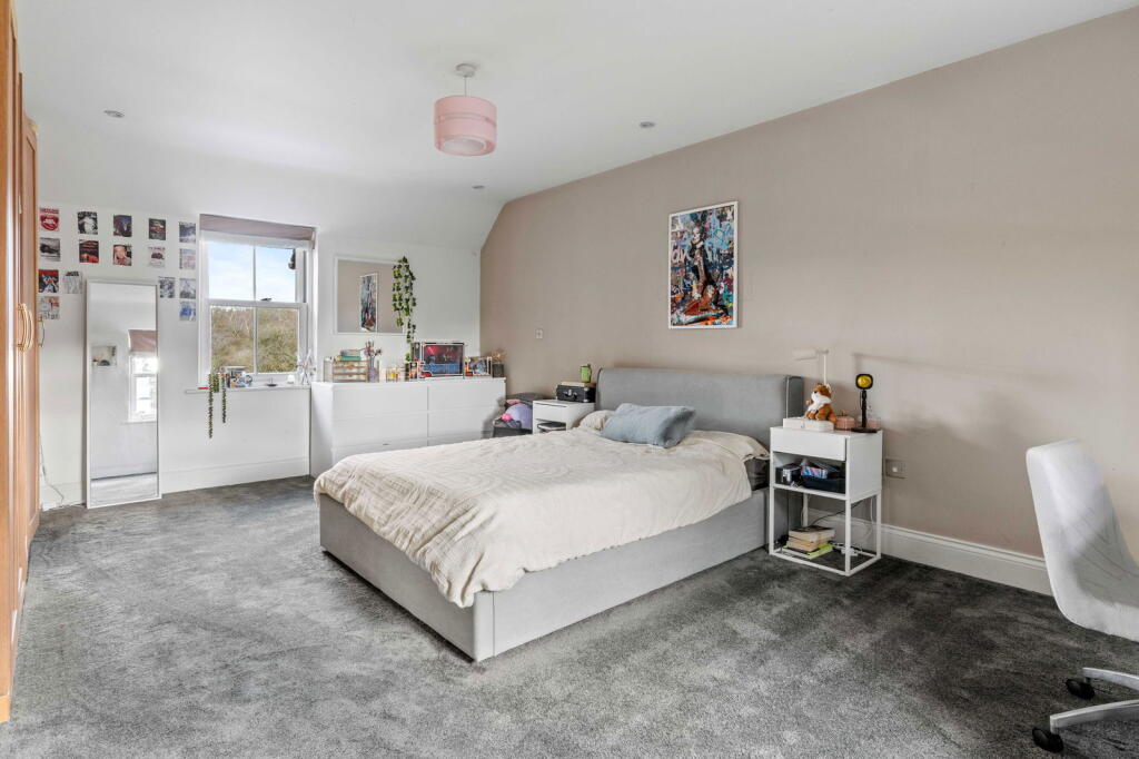 Additional image 29 of Pottersheath Road, Welwyn, AL6 9SY