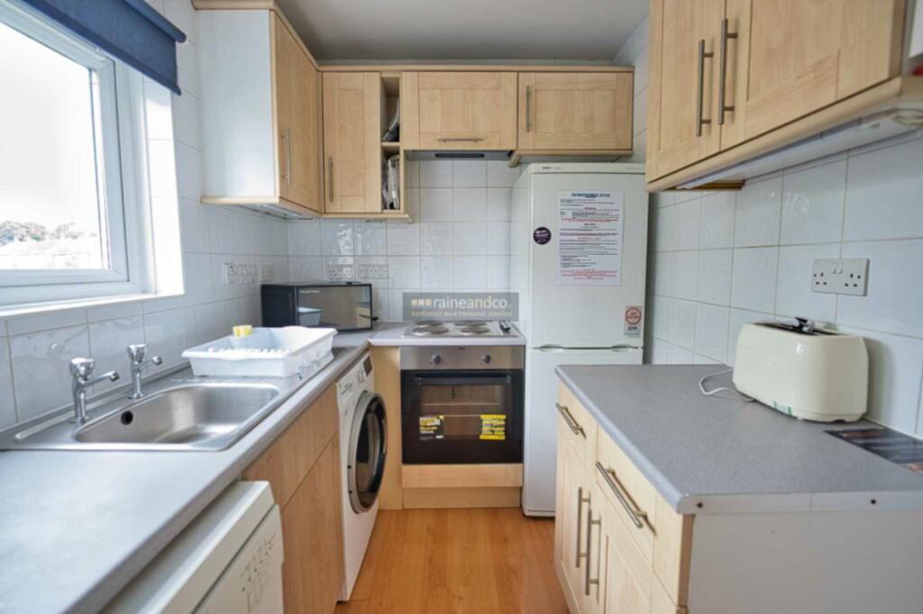 Additional image 3 of Meadow Croft, Hatfield