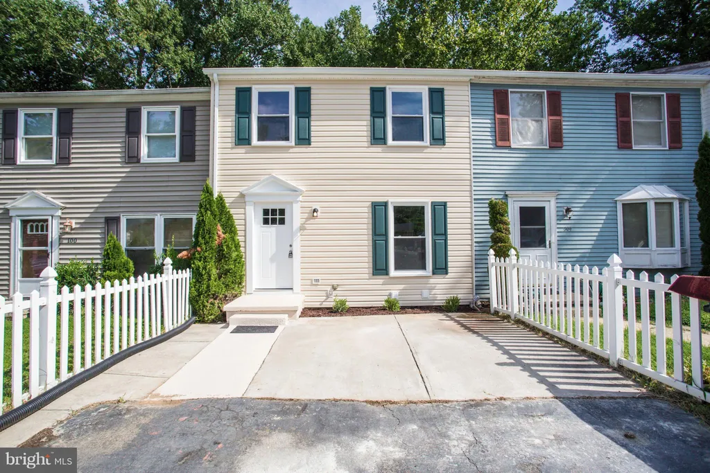 102 Little Creek Lane, La Plata, MD 20646
