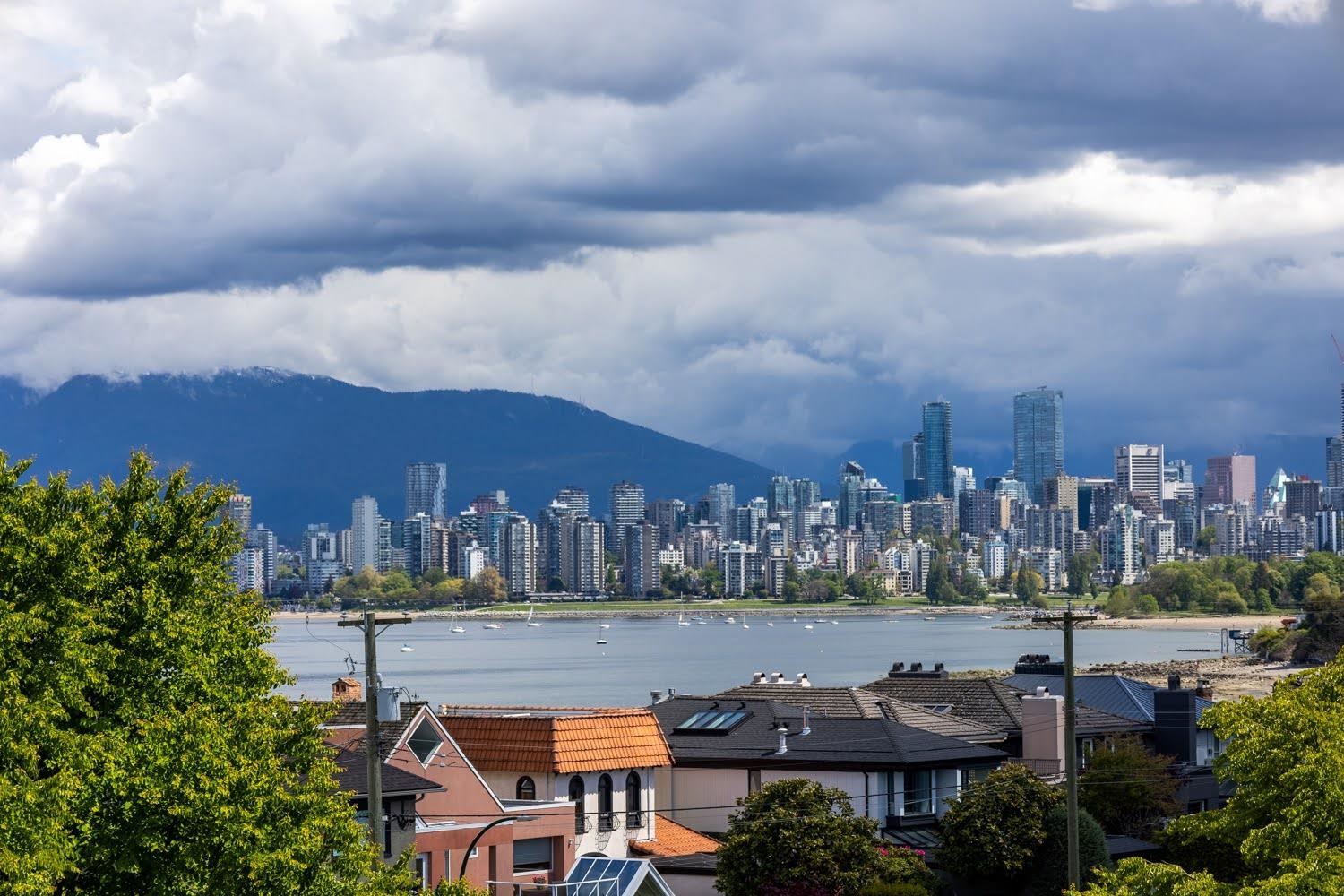 Additional image 2 of 3240 1st Avenue W, Vancouver, BC, V6K 1H5