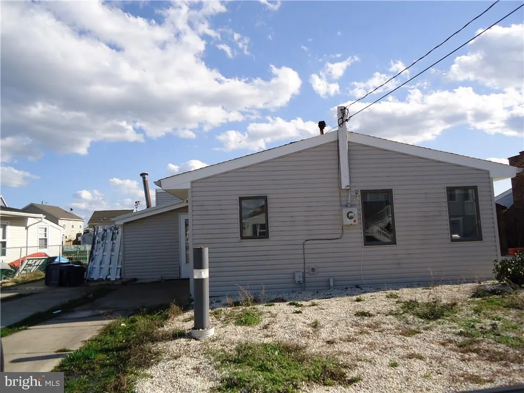 35 W Brig Drive, Tuckerton, NJ 08087