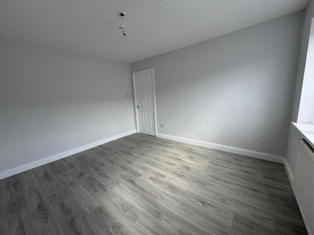 Rosedene Drive, Birmingham photo 5