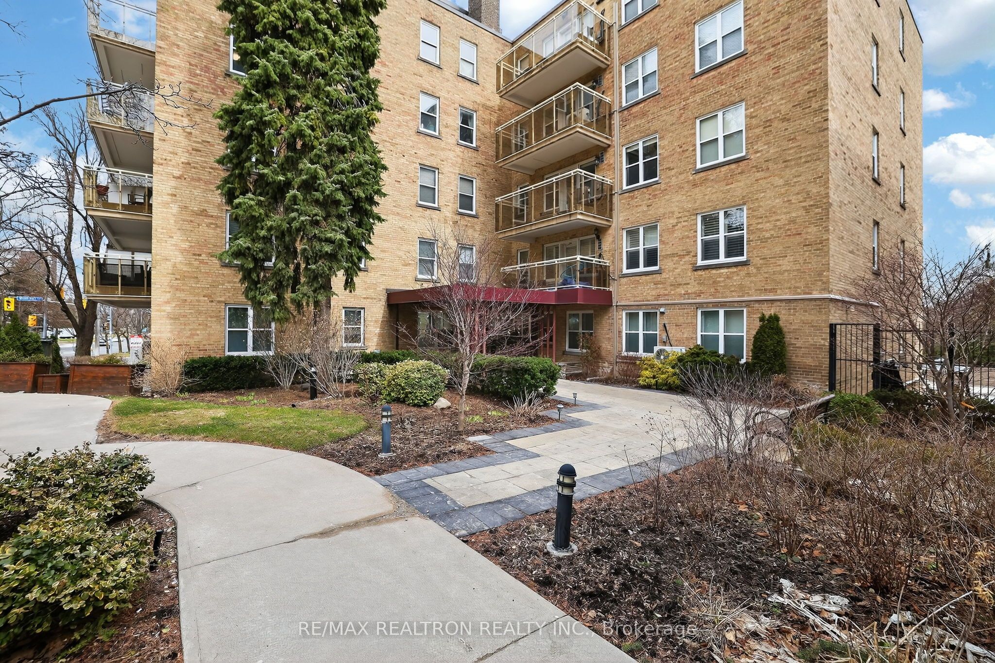 Additional image 2 of 106-2603 Bathurst Street, Toronto, ON, M6B 2Z6
