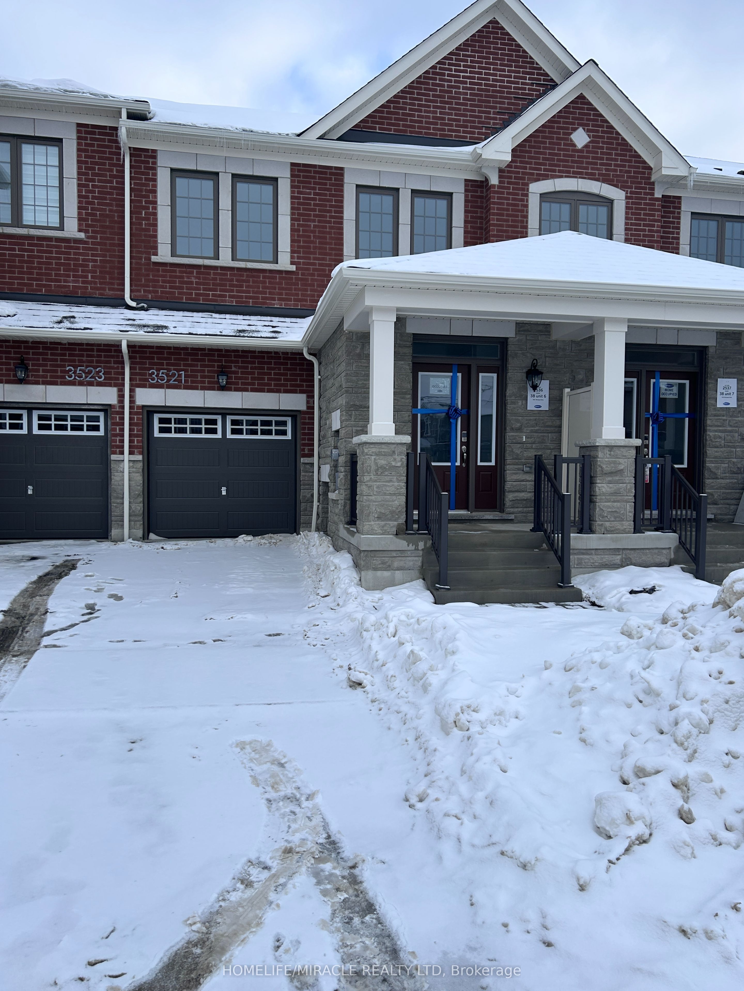 3521 Brickyard Drive, Pickering, ON, L1X 0T6