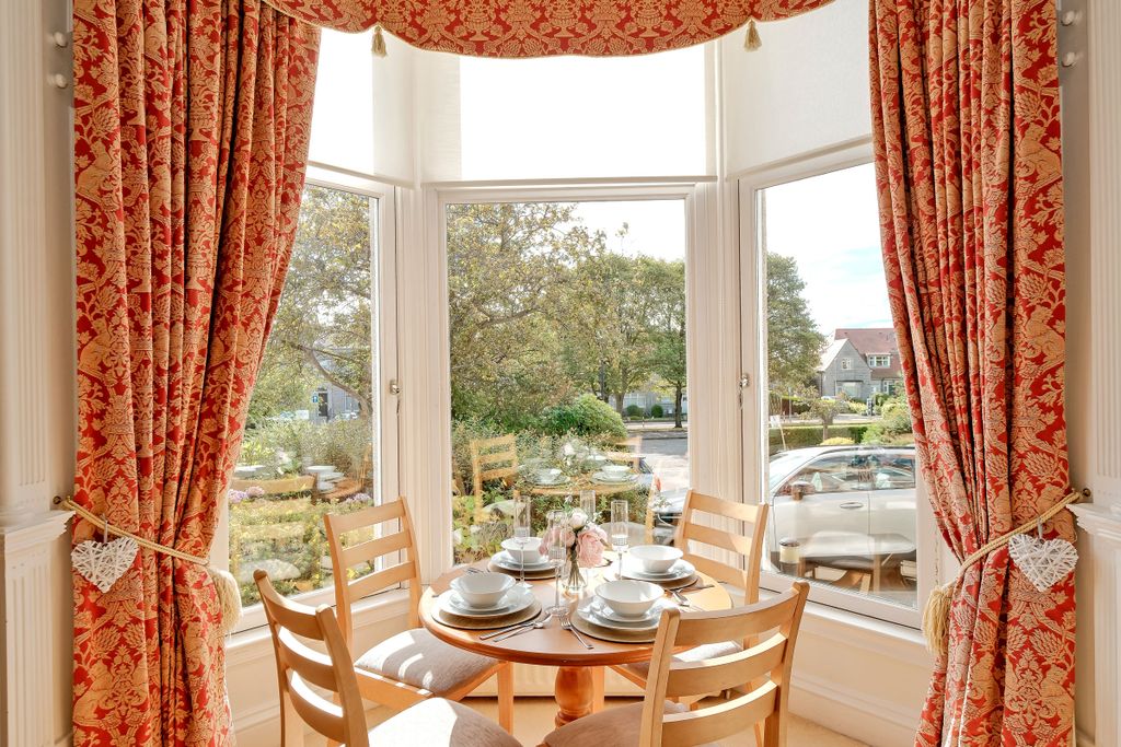 Additional image 4 of 2 bed flat for sale74H Queens Road, Aberdeen AB15