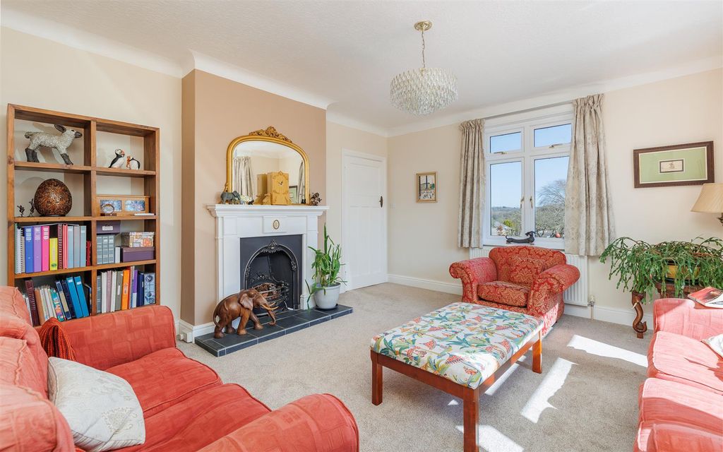 Additional image 9 of 6 bed detached house for saleNewport, Isle Of Wight PO30