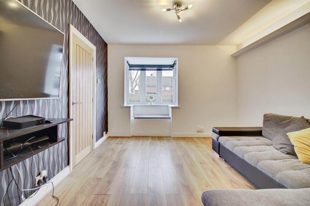 Additional image 4 of Breakmead, Welwyn Garden City