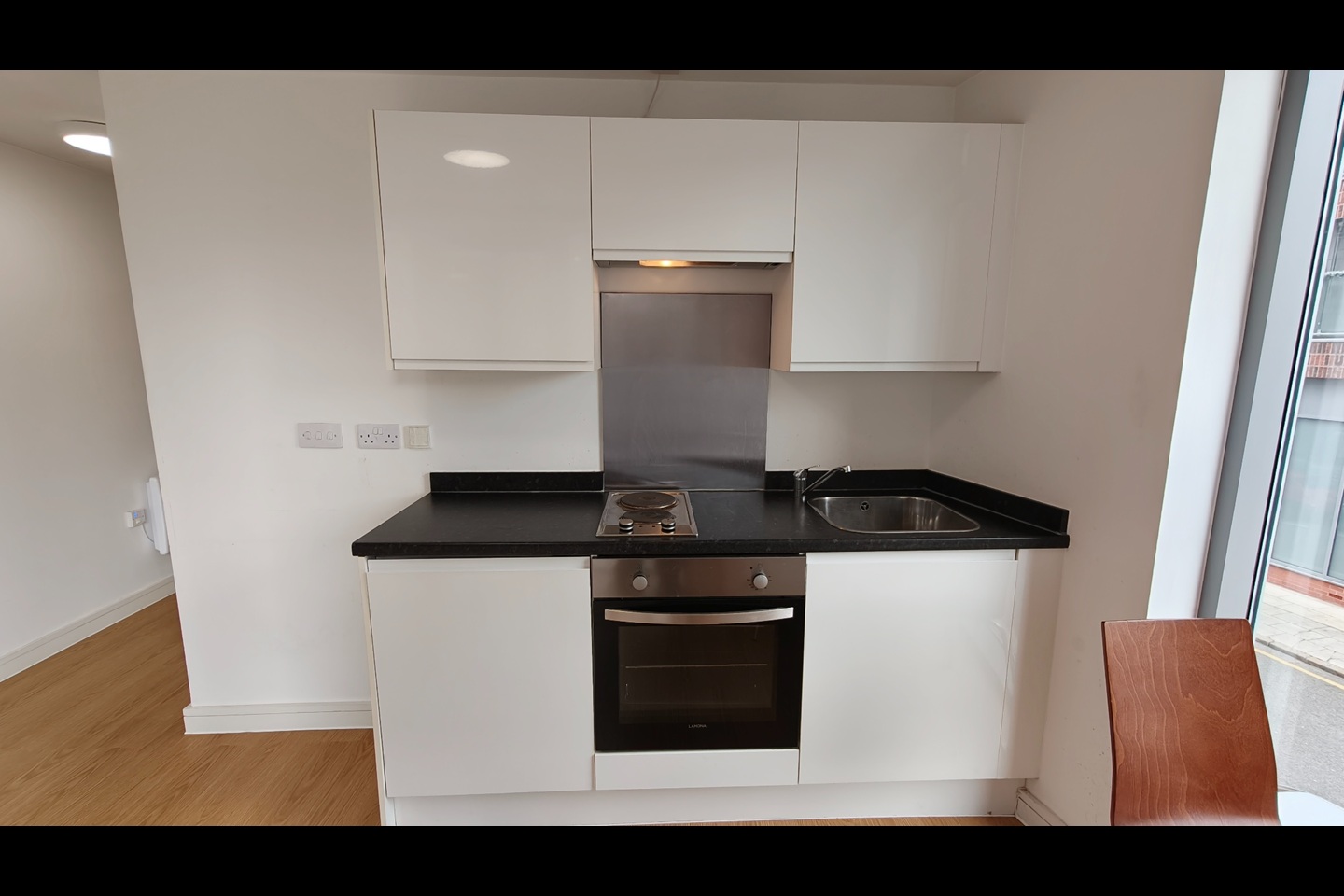 Additional image 11 of Studio Flat, Simpson St, L1, N1 7GU
