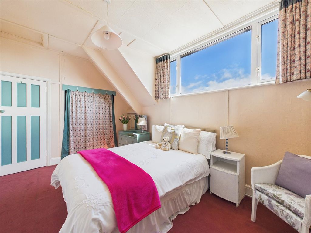 Additional image 18 of 3 bed flat for saleLougher Gardens, Porthcawl CF36