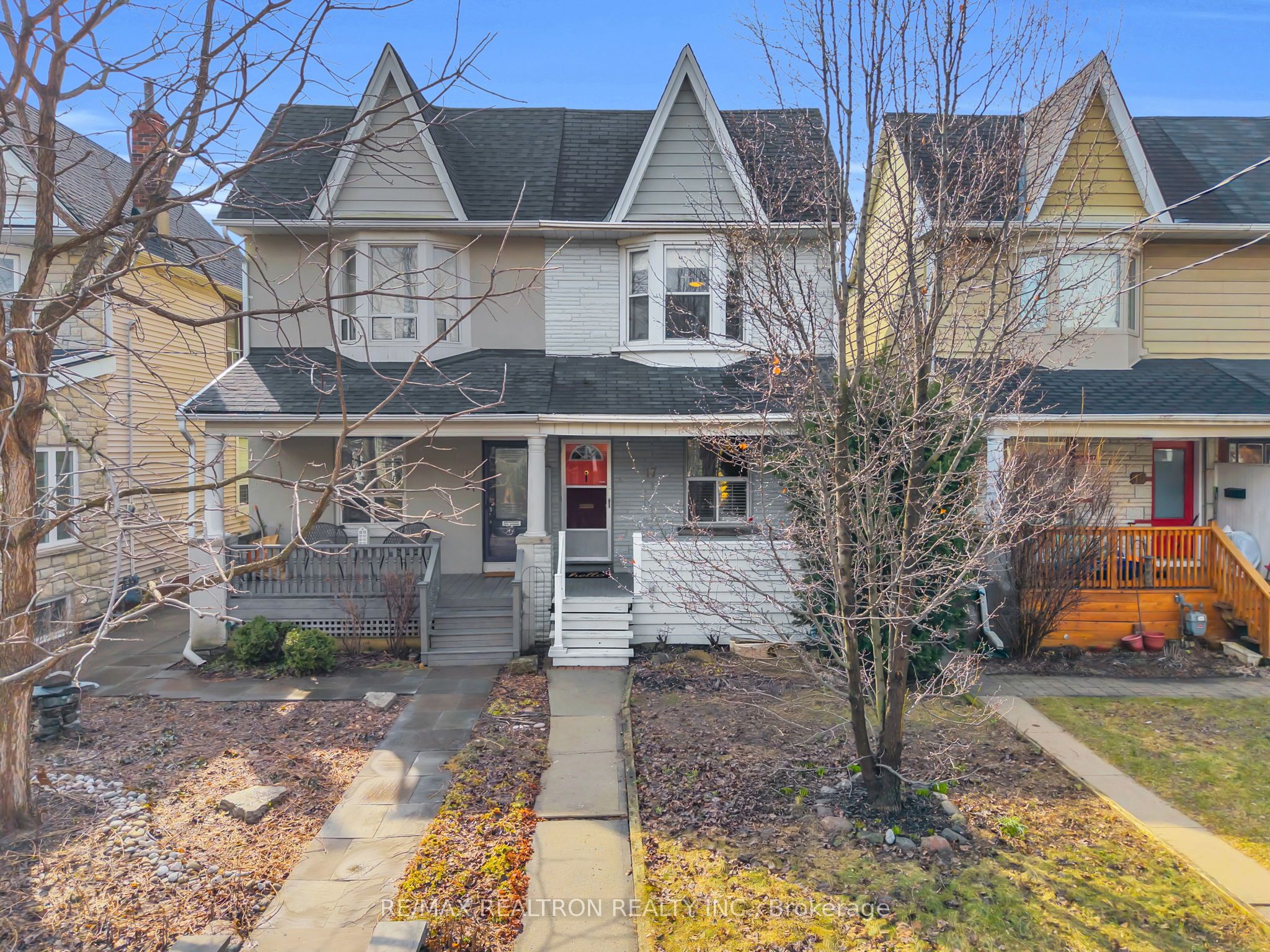 17 Baltic Avenue, Toronto, ON, M4J 1S1
