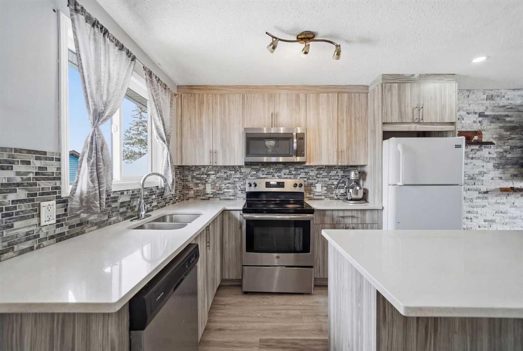 Additional image 2 of 72 Falchurch Road NE, Calgary, AB, T3J 1J8